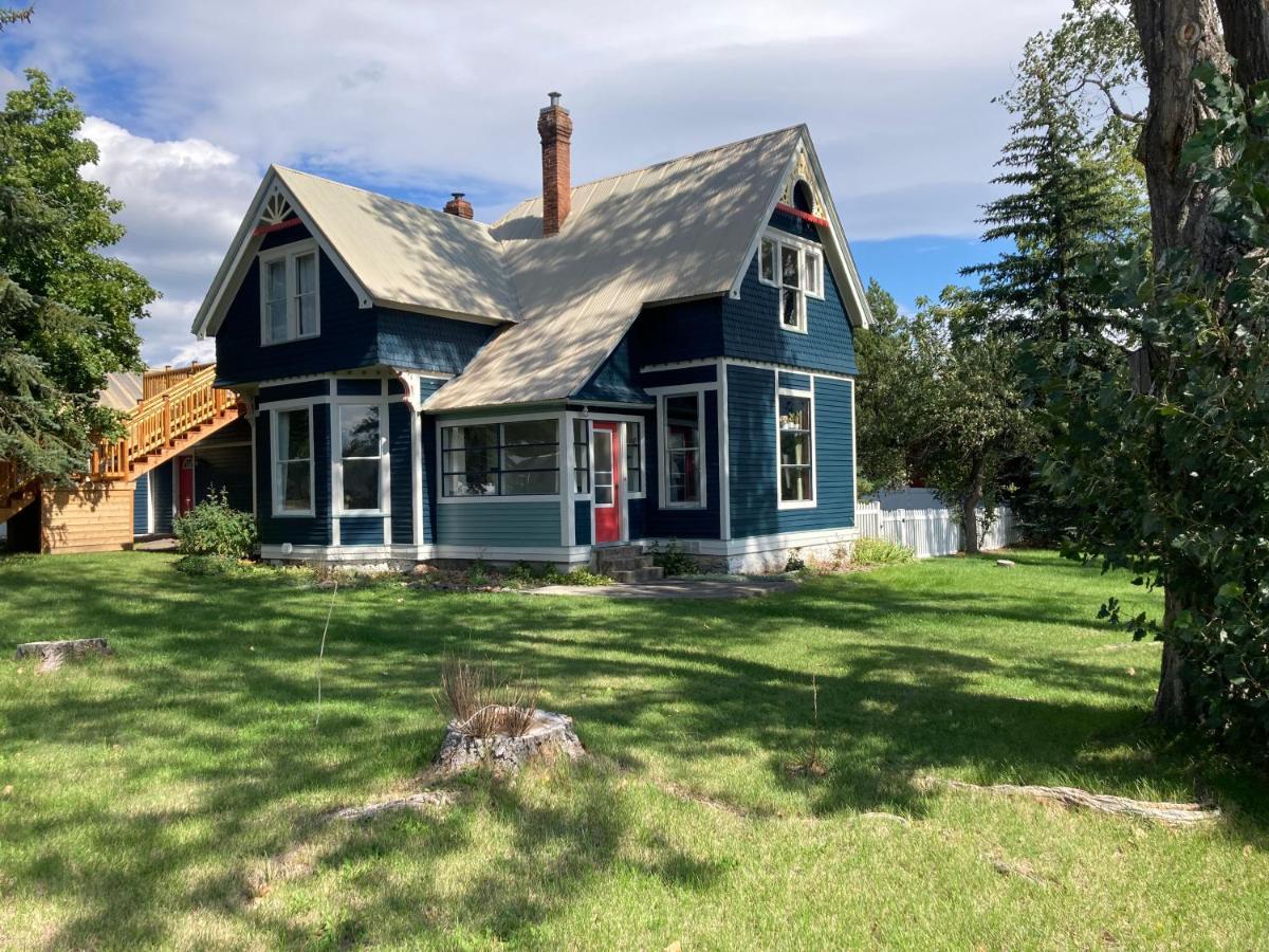 Victorian Guest Getaway-20Mins To Glacier National Park-10Mins To Airport! โคลัมเบียฟอลส์ ภายนอก รูปภาพ
